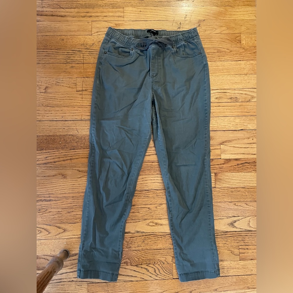Hunter green work/lounge pants with draw string. Size L, Forever 21
